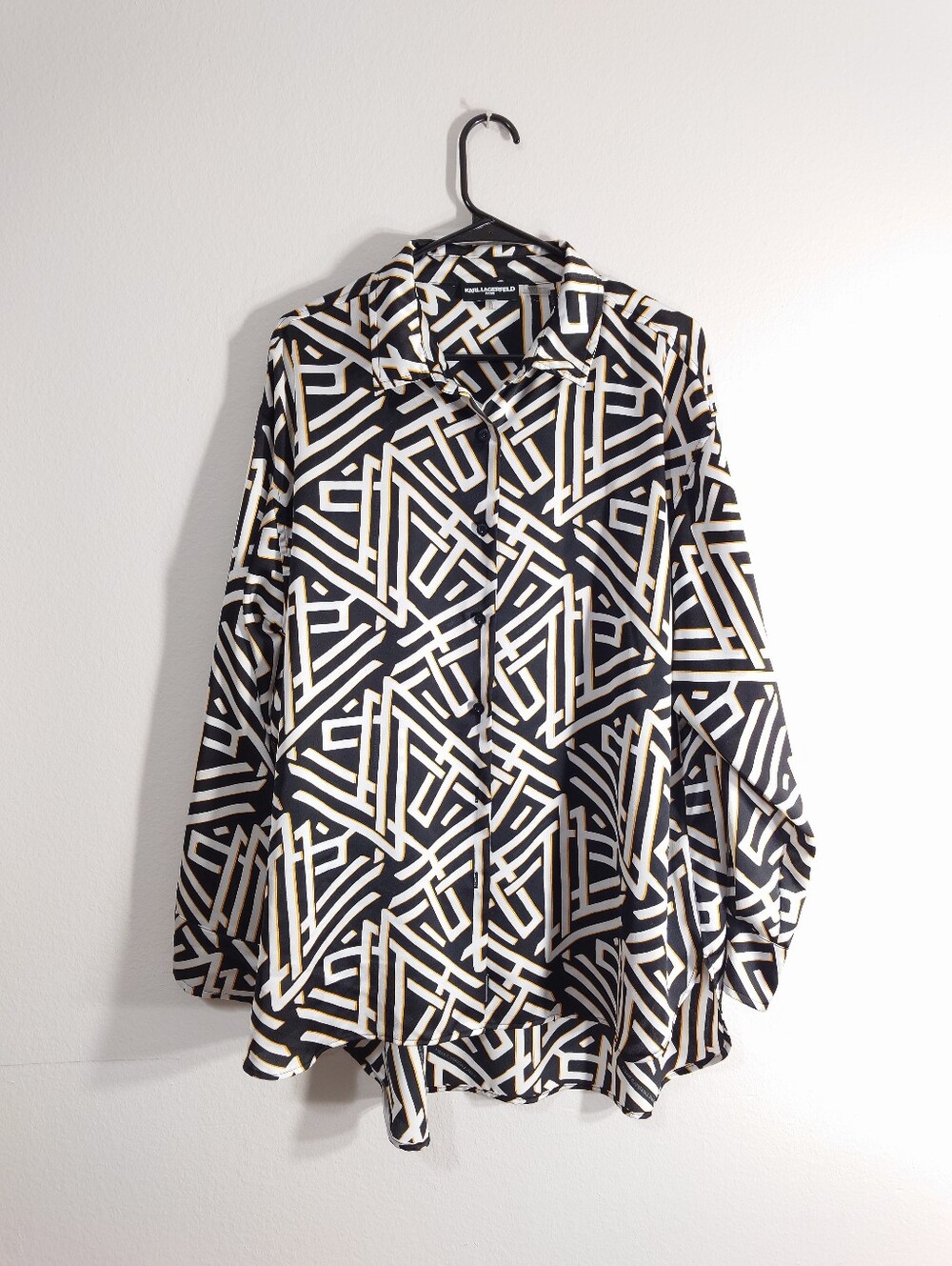 Karl Lagerfeld Paris Geometric Print Button Front Blouse XL